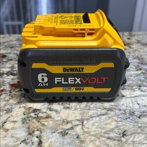 DeWalt Yellow and Gray FLEXVOLT Battery